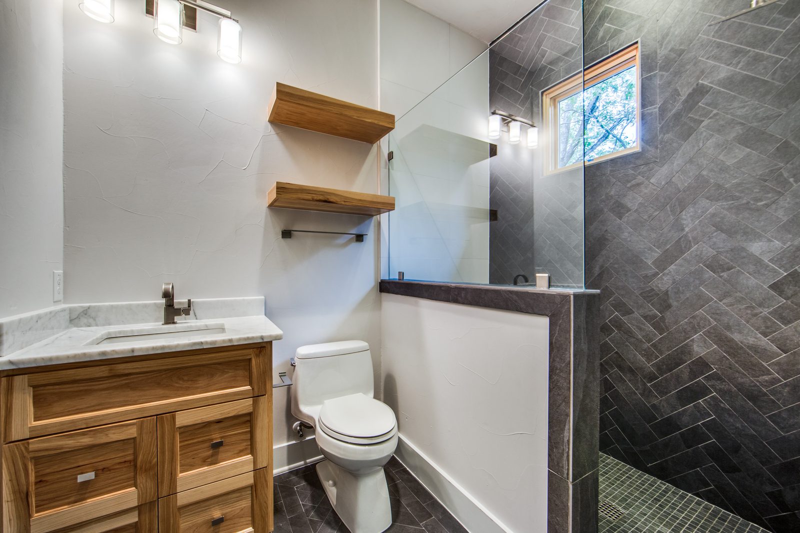 Alabaster Residence 13
