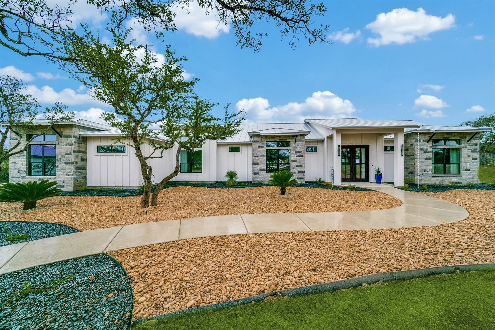 Foxglen Residence 1