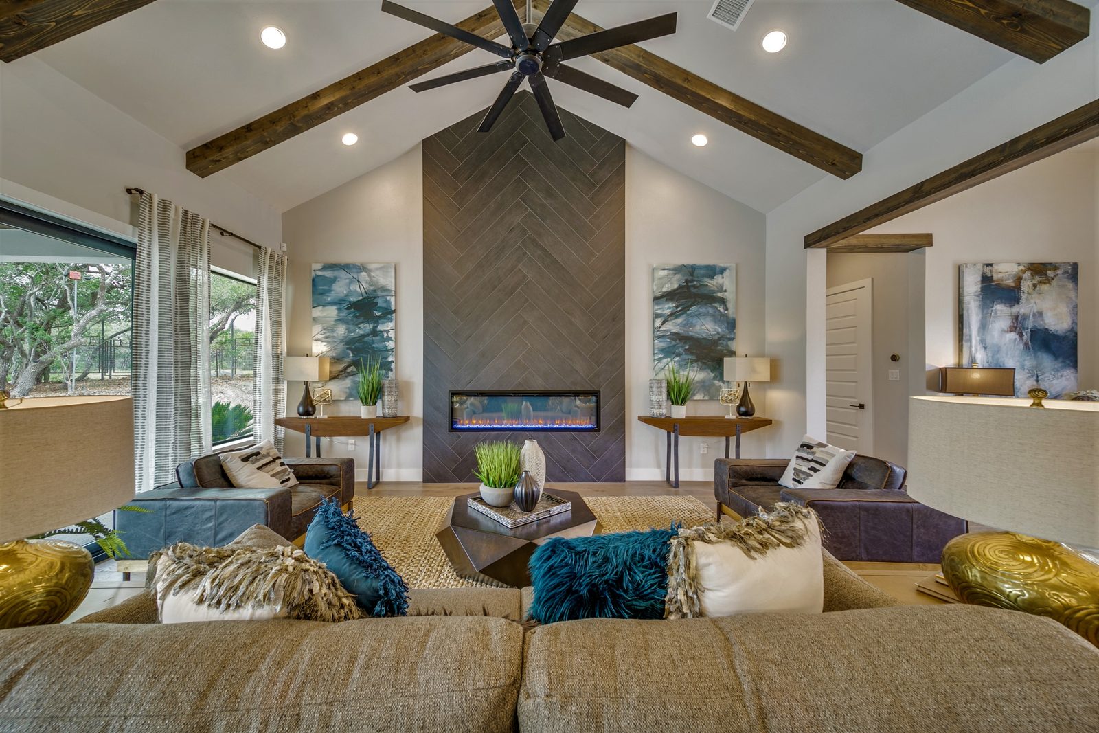 Foxglen Residence 14