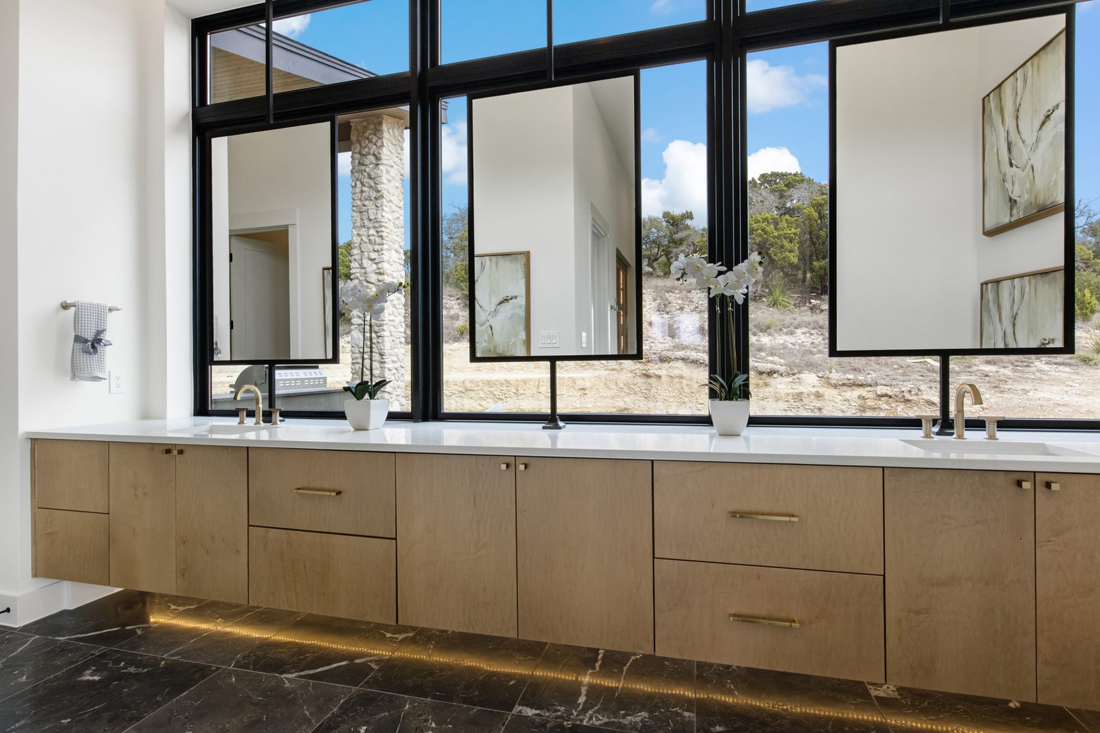 Hill Country Modern 17